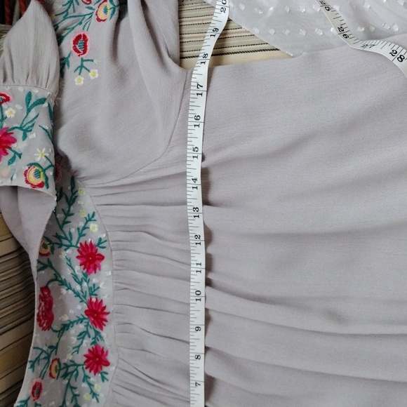 Umgee gray mini embroidered sleeves dress S/M - Picture 11 of 12